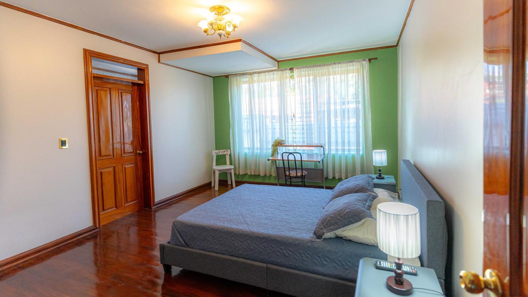 Bed and Breakfast Casa Familiar La Tortuga Heredia Exterior foto