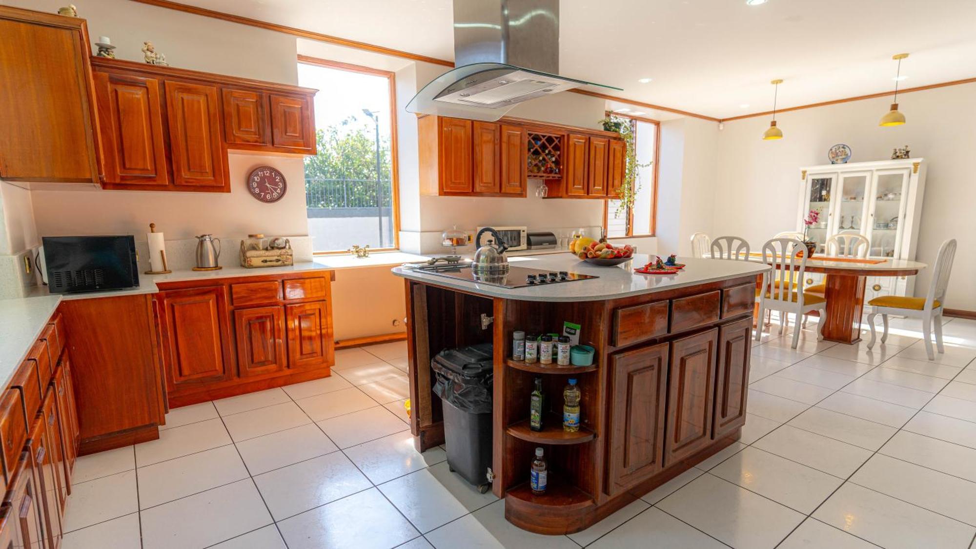 Bed and Breakfast Casa Familiar La Tortuga Heredia Exterior foto